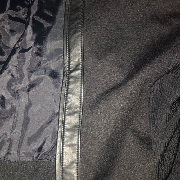 Crop Jacket - Picture 2 of 5